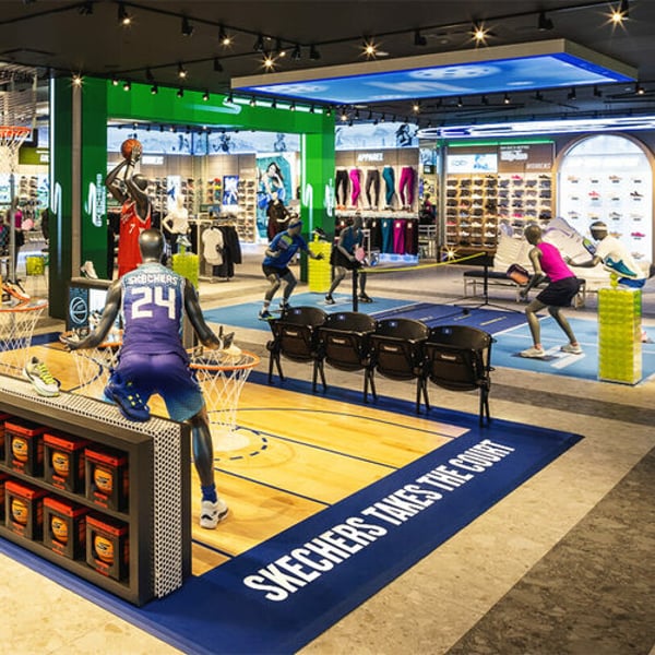 Skechers അതിൻ്റെ ആദ്യത്തെ Skechers പെർഫോമൻസ് സ്റ്റോർ തുറക്കുന്നു